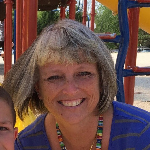 Meet your Posher, Cynthia - Picture 1 of 1